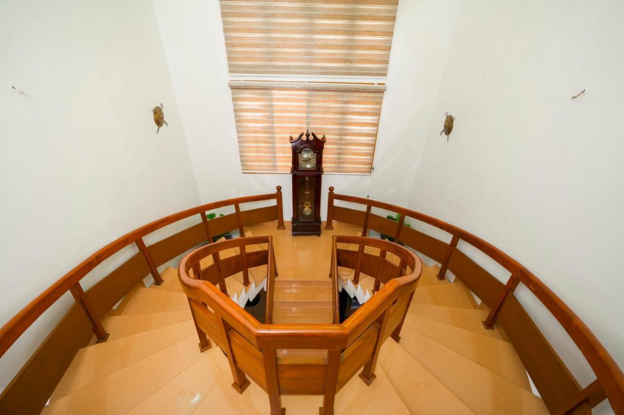 Parudeesa - Heavenly- Luxurious Palace Look-Near Cbd - Kerala - India With Breakfast Kaladi Экстерьер фото