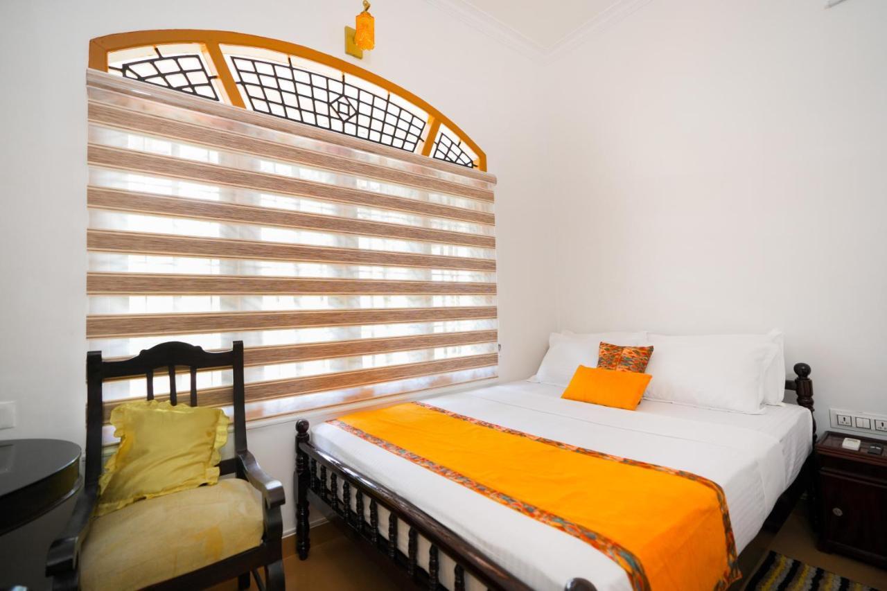 Parudeesa - Heavenly- Luxurious Palace Look-Near Cbd - Kerala - India With Breakfast Kaladi Экстерьер фото