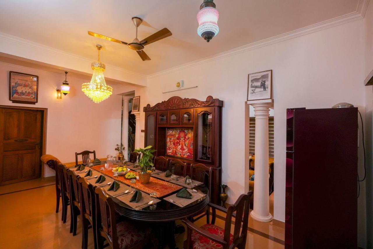 Parudeesa - Heavenly- Luxurious Palace Look-Near Cbd - Kerala - India With Breakfast Kaladi Экстерьер фото