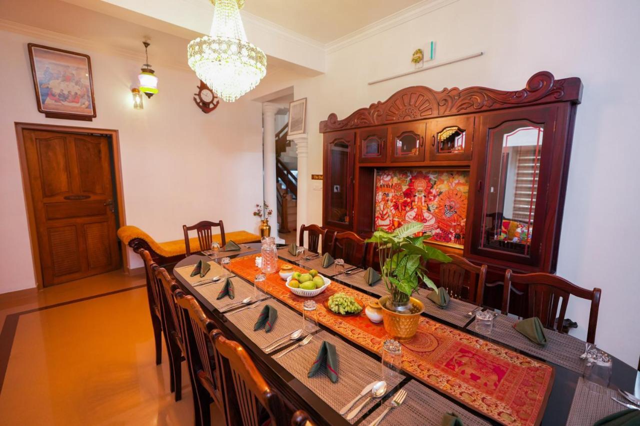 Parudeesa - Heavenly- Luxurious Palace Look-Near Cbd - Kerala - India With Breakfast Kaladi Экстерьер фото