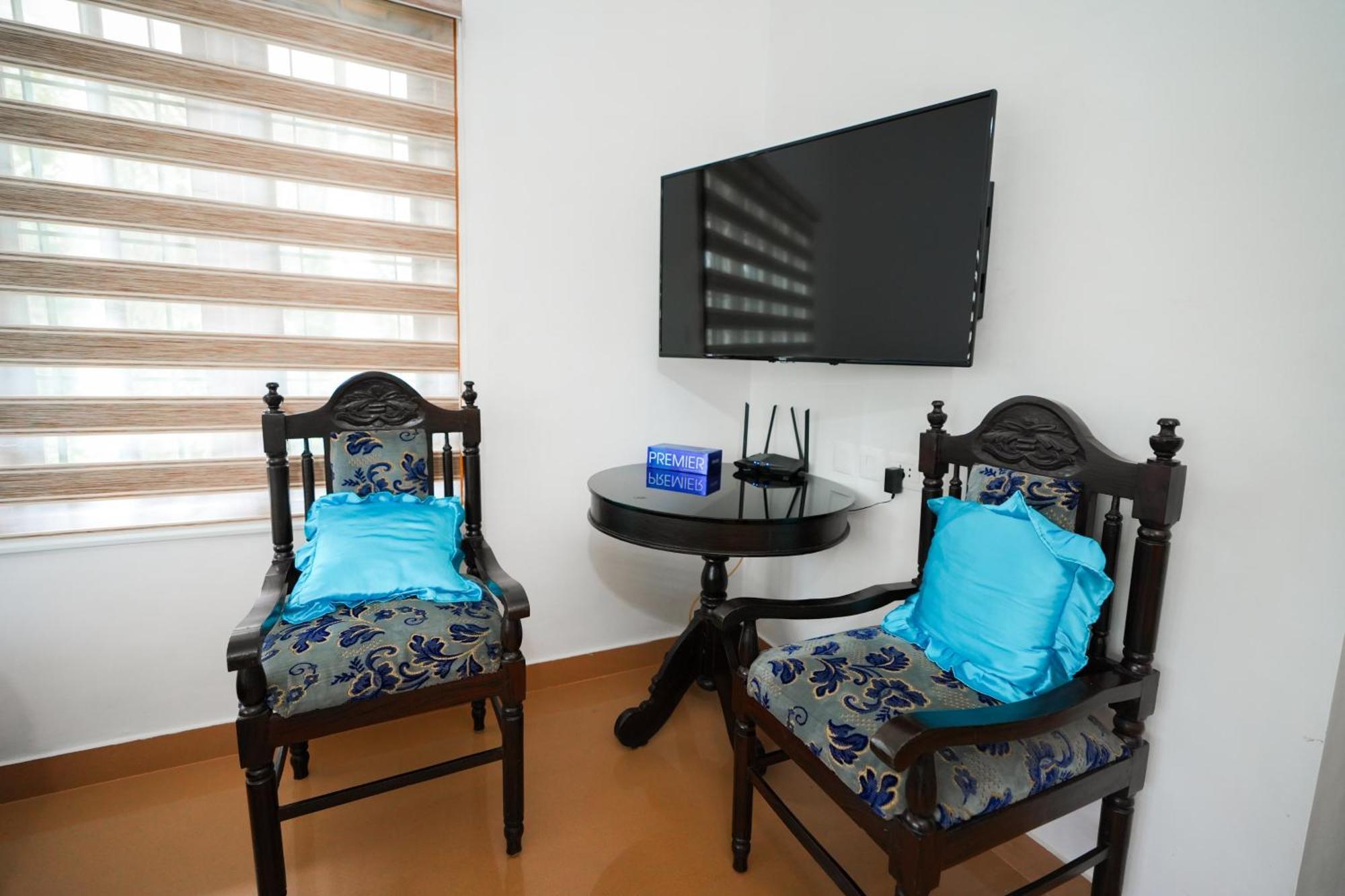 Parudeesa - Heavenly- Luxurious Palace Look-Near Cbd - Kerala - India With Breakfast Kaladi Экстерьер фото
