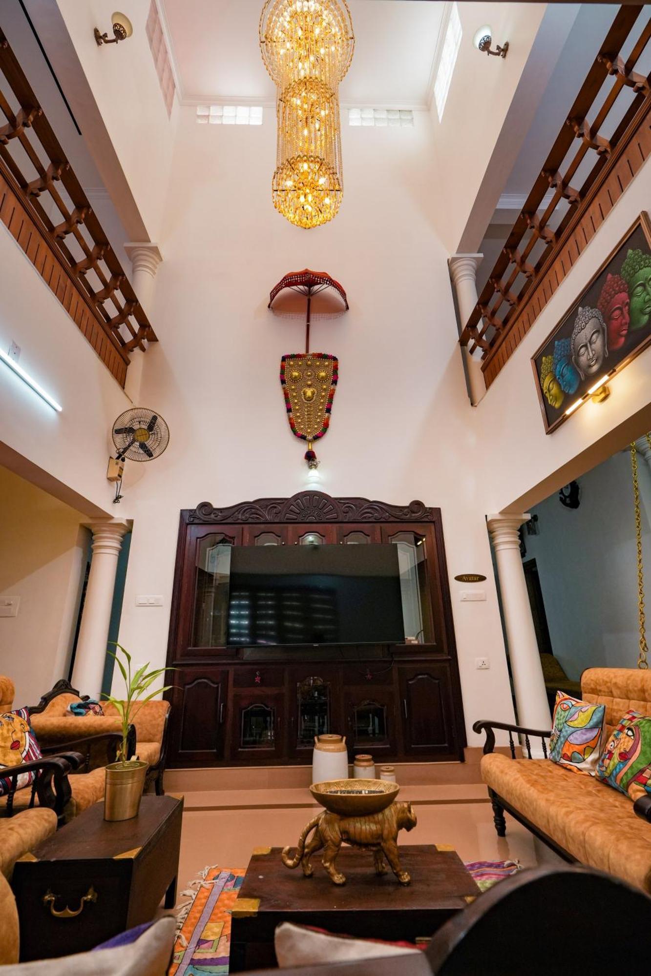 Parudeesa - Heavenly- Luxurious Palace Look-Near Cbd - Kerala - India With Breakfast Kaladi Экстерьер фото